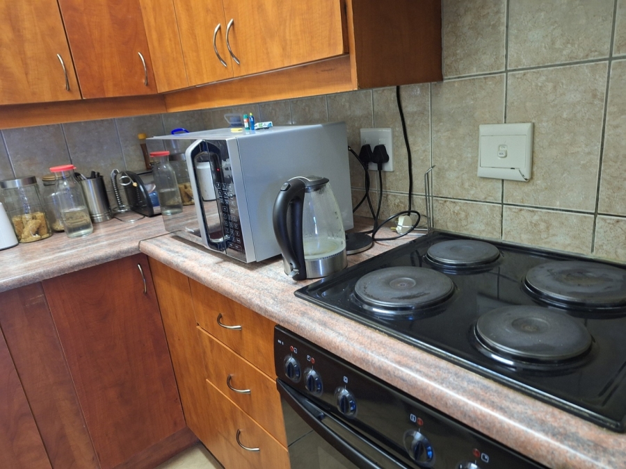 2 Bedroom Property for Sale in Potchefstroom North West